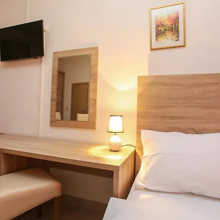 Lovely Center アパート モスタル