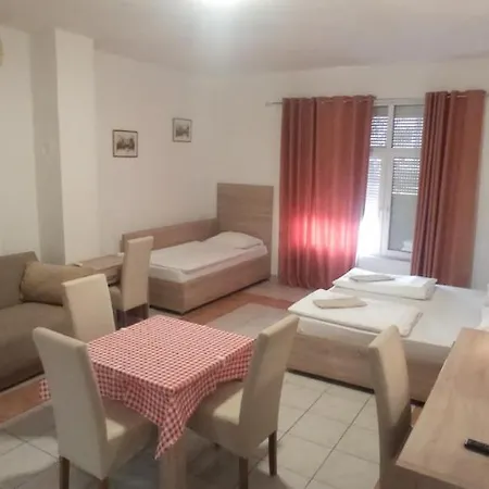 Lovely Center * モスタル