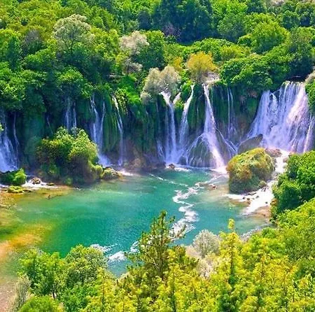 アパート Lovely Center *